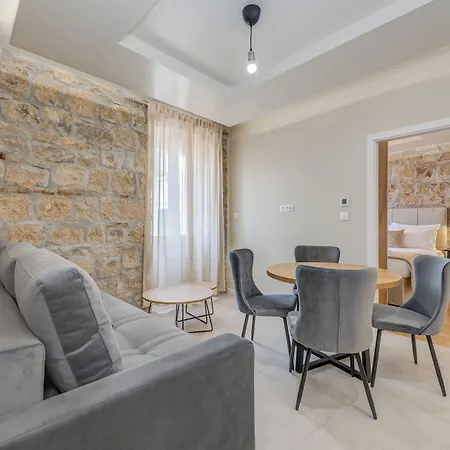 Inmotion Luxury Rooms-2