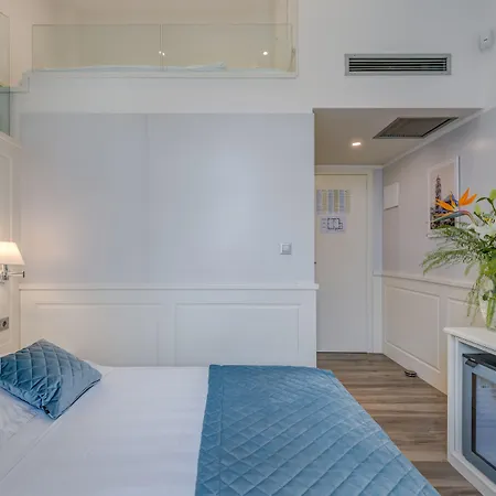 Roko Luxury Rooms-3