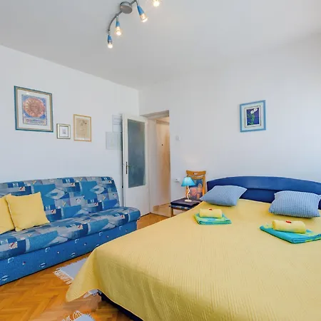 Studio Apartment Ecija-3