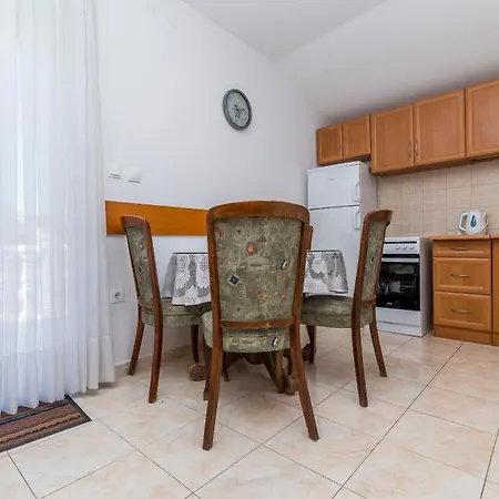 Apartment Ivica-2