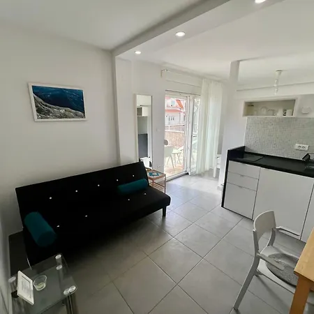 Issa Apartment-2