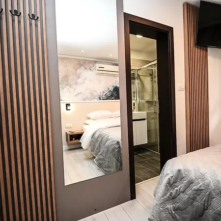 Laurea Rooms-2