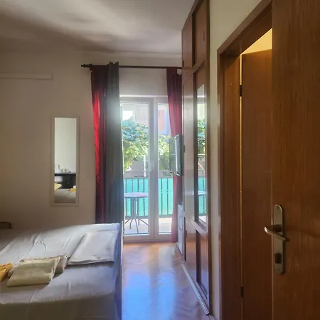 Room&4You-3