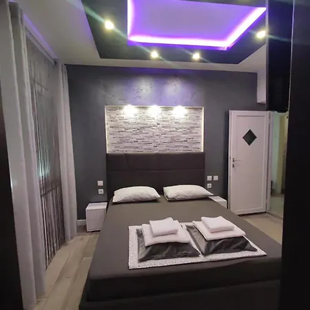 Lux Dalmatia Beachside-2