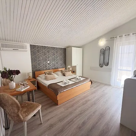 Apartments Olga 2-3