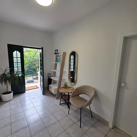 Apartments G-2