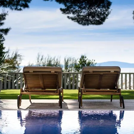 Luxury Seafront Villa Castello Split Near Old Town With Private Pool-2
