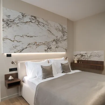 Amelie Luxury Rooms-3