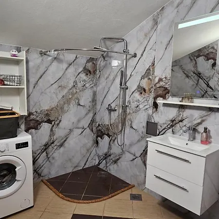 Apartments Mery-3