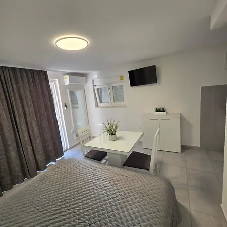 Apartments M&A-2