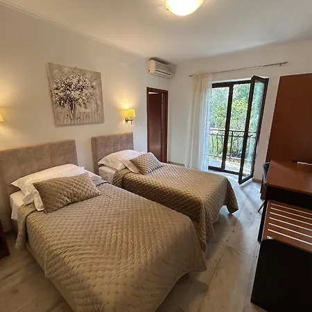 Hotel Vila Tina-3