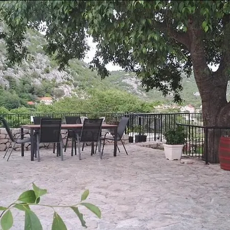 Villa Jj-2