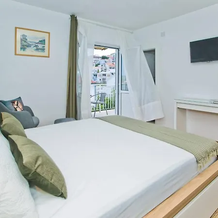 Hvar Deluxe Rooms-3