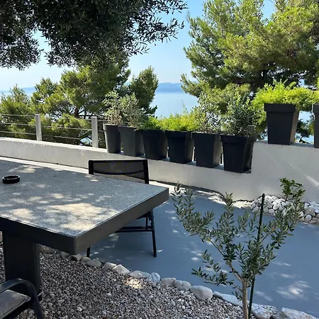Apartmani Milka I Jozo-3