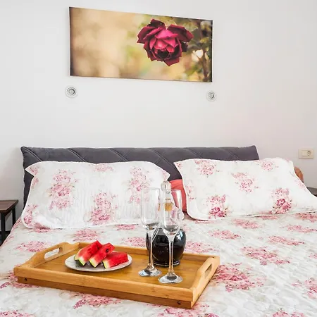 Super Horizont- Sea View Apartments With Private Jacuzzi Time & Free Parking-3