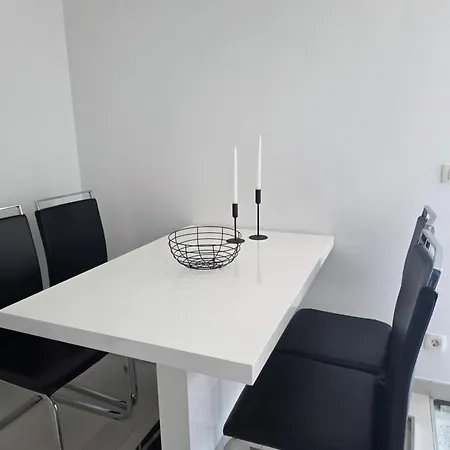 Apartments Taratta 1-2