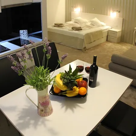 Studio Apartments Mirakul-2