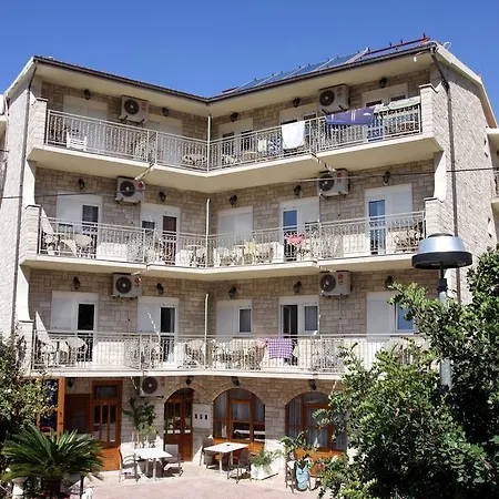 Hotel Makarska-3