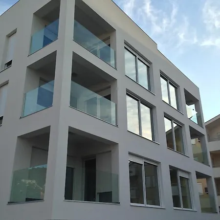 Apartments Exclusive Palace-3