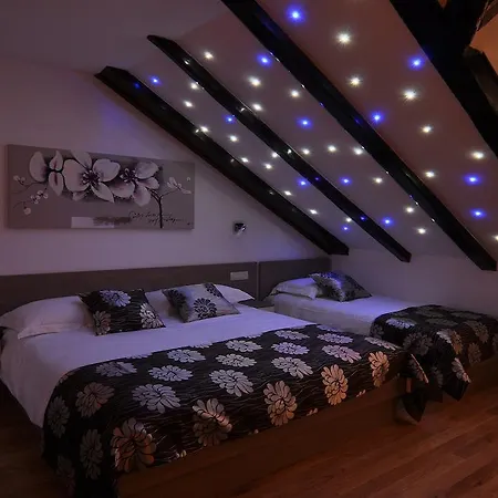 Deluxe Apartments & Rooms Sarella-2