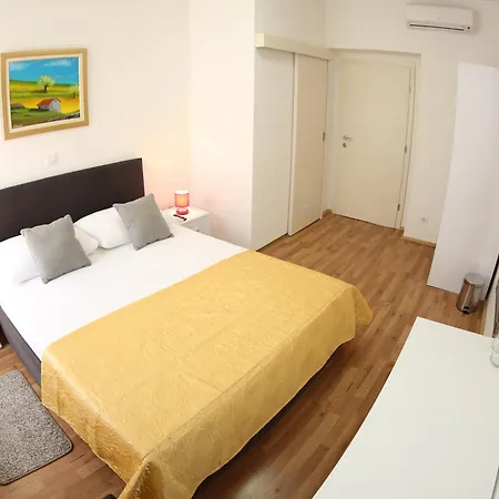 A&M Apartment And Rooms-2