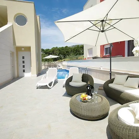 Lux Apartments Makarska-3