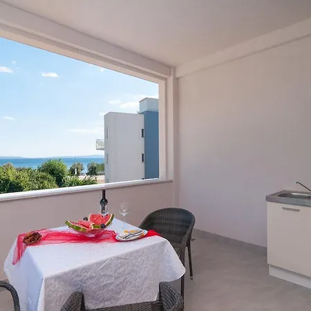 Luxury Rooms Near The Beach3-3