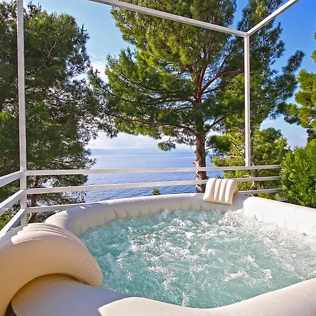 Brela Beach House-3