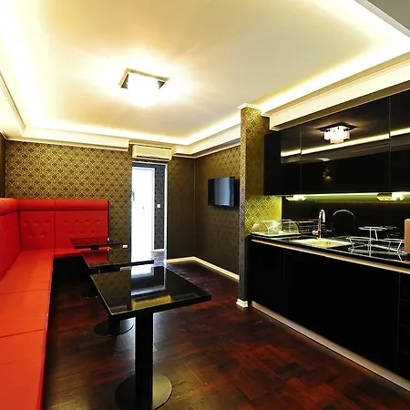 Avant Garde Luxury Rooms-3