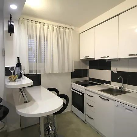 Apartment Adriatic Gem-2