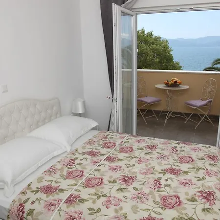 Apartments Mare-3