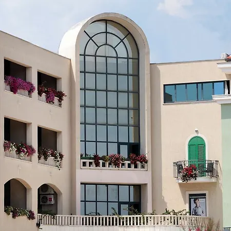 Hotel Bellevue Trogir-3