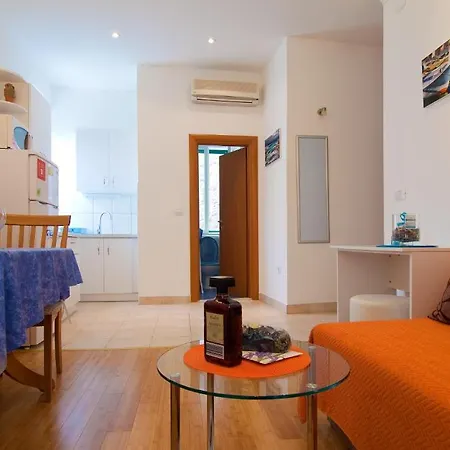 Val Apartments-3
