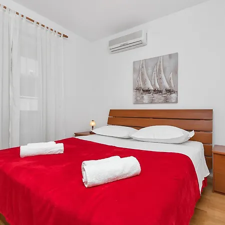 Apartment Peskera-2