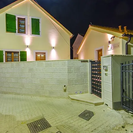 Hostel Dvor-2