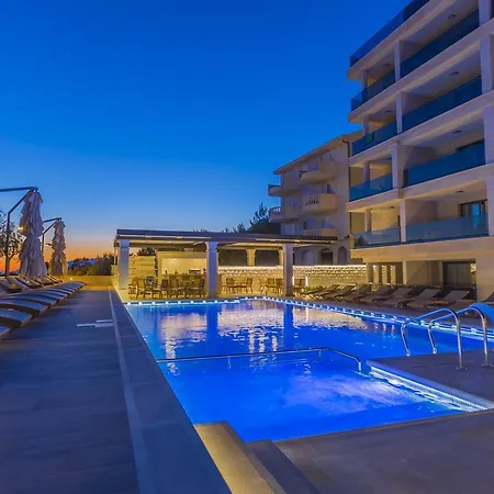 Luxury Aparthotel Makarska-3