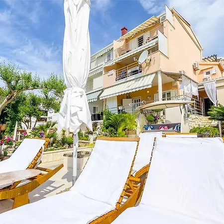 Apartments Nives-2