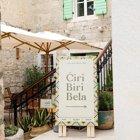 Ciri Biri Bela Boutique Hostel-2
