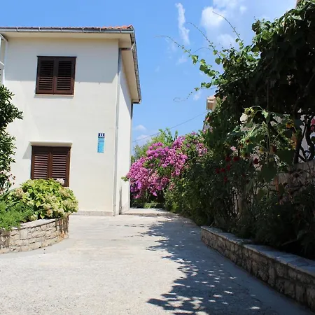 Apartment Antica-3