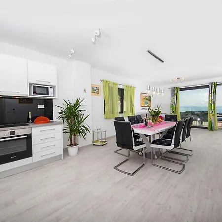 Villa Glory Palm A Luxury Villa In Makarska, Private Pool-2