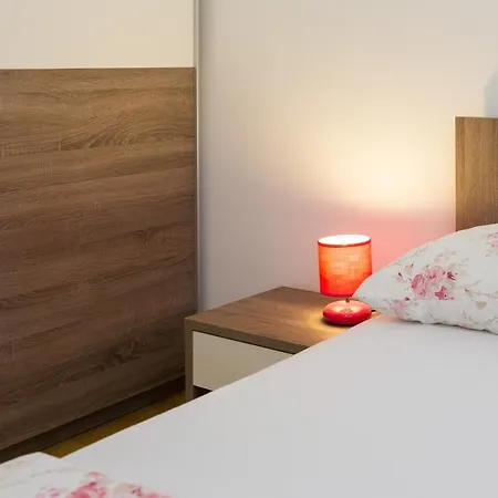Apartments Arijana Free Private Garage And Sea View-3