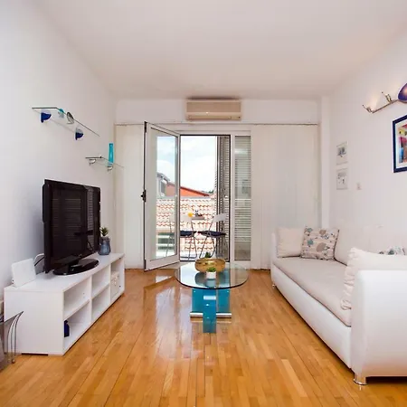 Apartment Something Blue-2