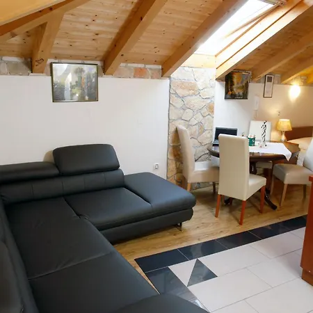 Villa Urbi Et Orbi-3