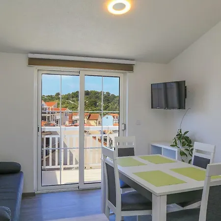 Apartment Ante-2