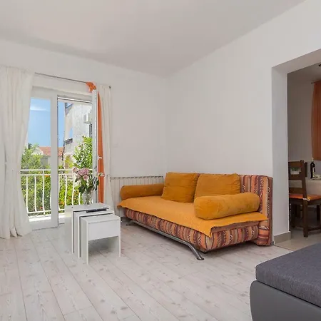 Apartments A&B-3