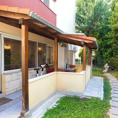 Tera Apartment Near Bacvice Beach And City Centre-2