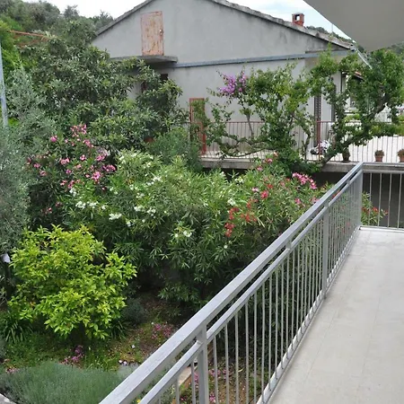 Hugh Luxury House With 3 Big Terrace And Sea View-2