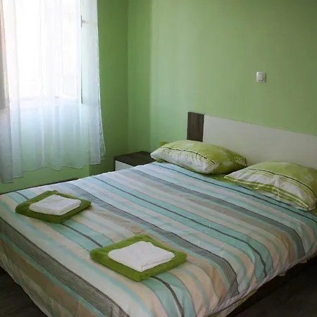 Pavelin Apartments-3