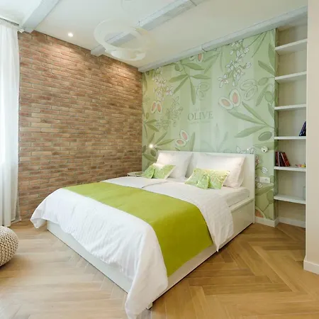Mak Luxury Rooms-2