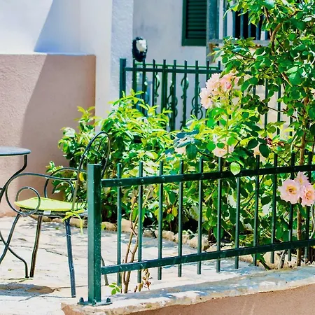 Luxury Villa Minerva Gardens-3